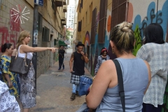 Entre Saias e Gravatas